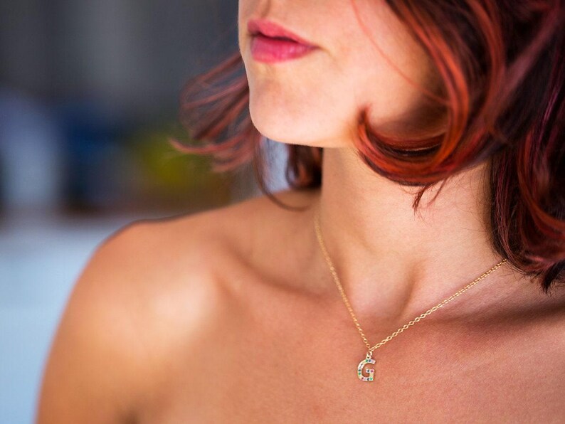 Bedelketting van 14 karaats goud, 14 karaats ketting met initialen, bedelketting met initialen, gepersonaliseerde 14 karaats ketting, 14 karaats letterketting, massief gouden bedelketting afbeelding 8