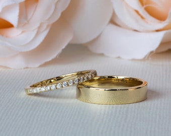 Wedding Bands Set, His & Hers Wedding Bands, Wedding Bands Set Yellow Gold, 18K Wedding Band Set, Wedding Ring Set His and Her