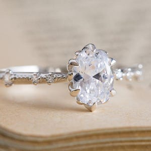 Antiker Verlobungsring, Verlobungsring im edwardianischen Stil, Moissanit-Diamantring, Forever One Moissanitring, 14-karätiger Moissanitring, 18-karätiger Diamantring Bild 2