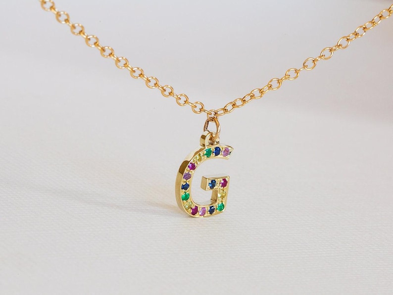Bedelketting van 14 karaats goud, 14 karaats ketting met initialen, bedelketting met initialen, gepersonaliseerde 14 karaats ketting, 14 karaats letterketting, massief gouden bedelketting afbeelding 2