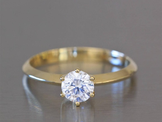 Prongs Engagement Ring, Prong Ring, 6 Prong Engagement Ring, Classic Solitaire Engagement Ring, Classic Diamond Ring, Solitaire Diamond Ring