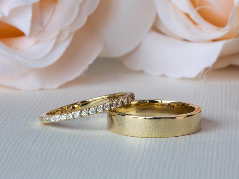 Wedding Bands Set, His & Hers Wedding Bands, Wedding Bands Set Yellow Gold, 18K Wedding Band Set, Wedding Ring Set His and Her image 1