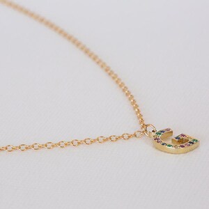 Bedelketting van 14 karaats goud, 14 karaats ketting met initialen, bedelketting met initialen, gepersonaliseerde 14 karaats ketting, 14 karaats letterketting, massief gouden bedelketting afbeelding 4