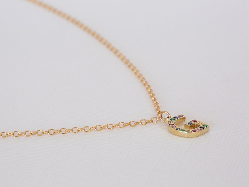 Bedelketting van 14 karaats goud, 14 karaats ketting met initialen, bedelketting met initialen, gepersonaliseerde 14 karaats ketting, 14 karaats letterketting, massief gouden bedelketting afbeelding 4