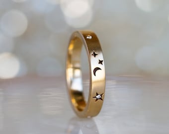 Unique Wedding Band, Star Wedding Band, Celestial Moon Wedding Ring, Solid Gold Anniversary Ring, Boho Promise Ring, Diamond Band, 18K