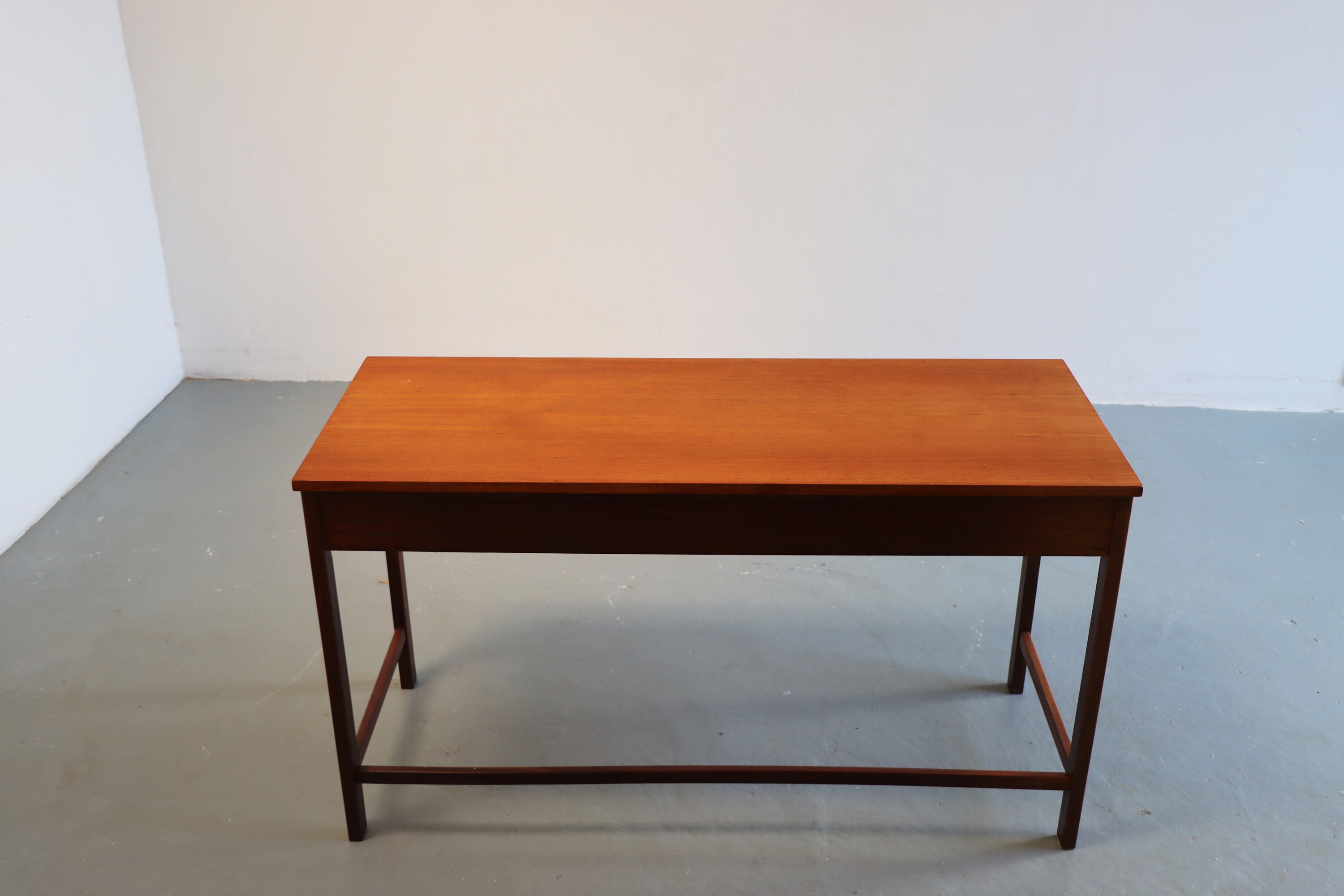 Vintage Coffee Table / TV Stand / Record Player Stand / Danish Etsy UK