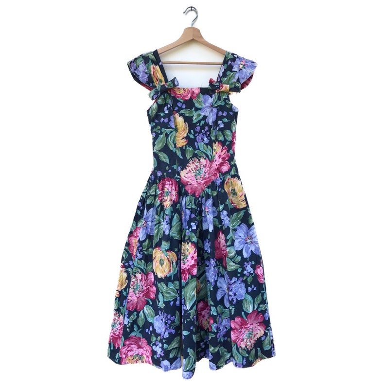 Vintage floral dress size 7 made in USA