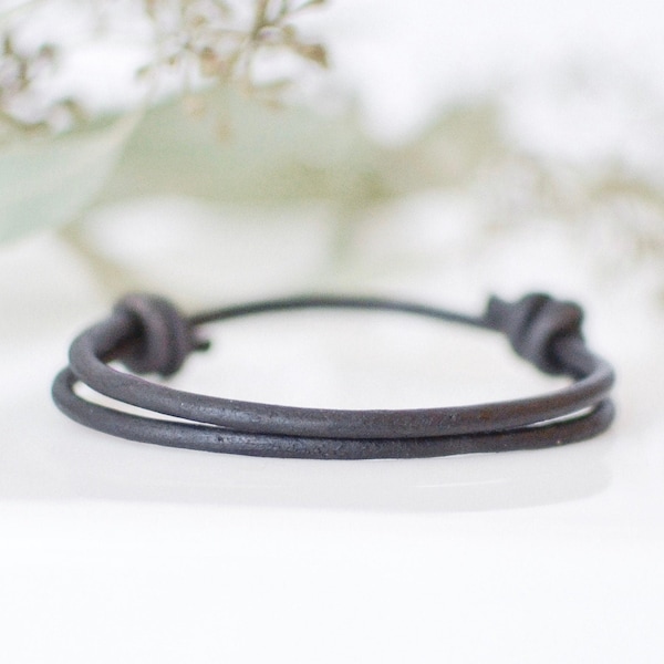 Simple Leather Bracelet for Women or Men, Adjustable Unisex Leather Wrap Bracelet, Gift for Dad or Boyfriend, Everyday Jewelry