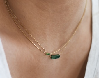 Petit collier avec pendentif en jade en or 14 carats - Collier délicat rempli d'or - Collier avec pendentif en pierres précieuses de tous les jours - Cadeau collier en jade pour femme