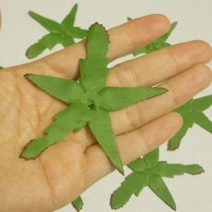 100 Sepal ( Size 3.25&quot; ) Fabric Craft sepal, Satin sepal, Calyx, Green.