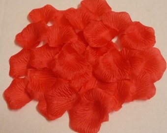 100 rote Satin Rosenblätter: 2 "Hochzeits-Gang Dekor