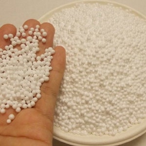 Venta al por mayor (tamaño 2-3 mm = cantidad 5 tazas/50 oz) Pequeñas bolas de poliestireno: bolas de poliestireno para slime, nieve de poliestireno, bolas de poliestireno blancas.