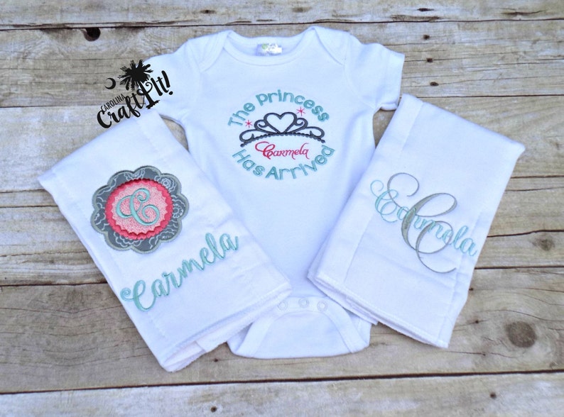 Bodysuit Burp cloths Embroidered Princess has arrived Personalized Baby Shower Gift Girl