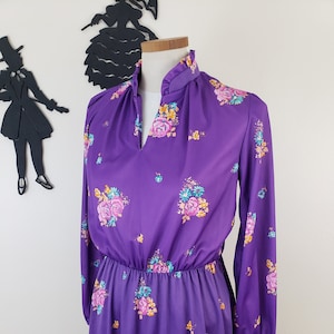 Vintage 1970&#39;s Purple Floral Dress / 70s Poly Day Dress S