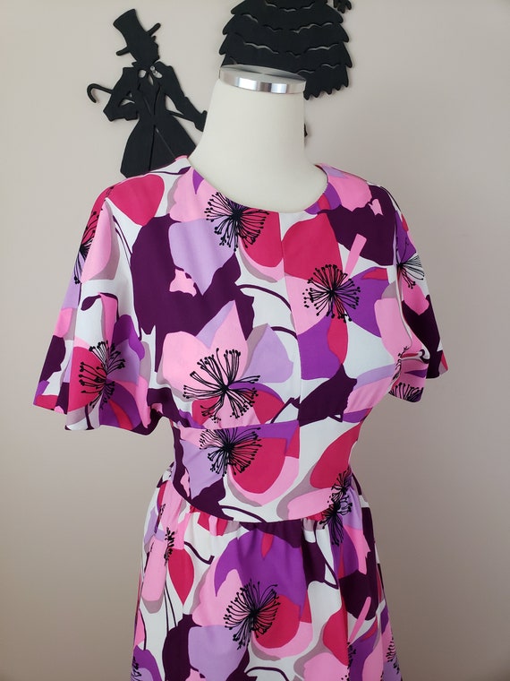 Vintage 1960's Hawaiian Floral Dress / 70s Floral… - image 2