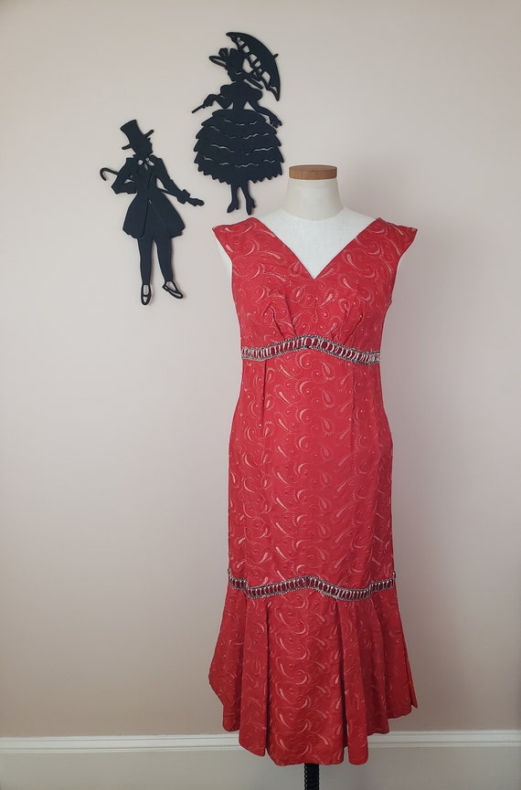 Vintage 1950's Embroidered Mermaid Dress / 60s Re… - image 2