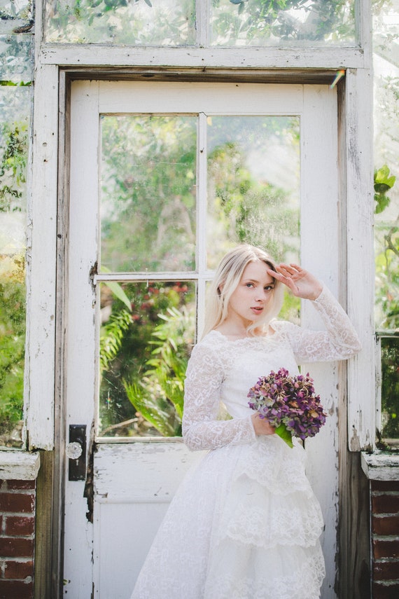 Vintage 1950's Lace Wedding Dress / 50s Wedding Go