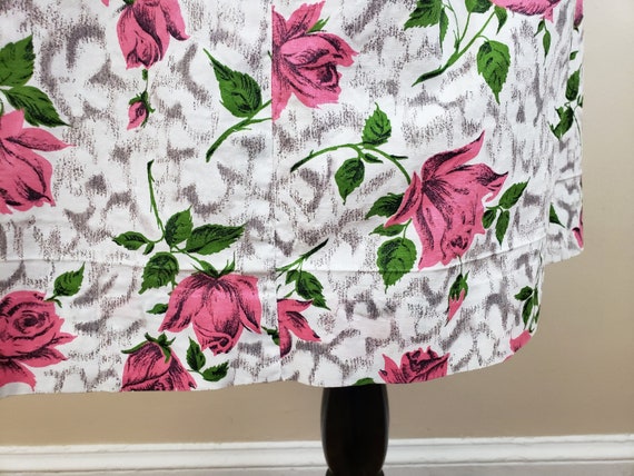 Vintage 1950's Floral Novelty Print Skirt / 50s P… - image 8