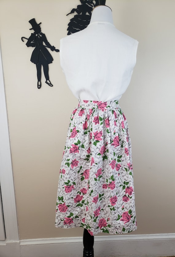 Vintage 1950's Floral Novelty Print Skirt / 50s P… - image 6