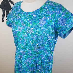 Vintage 1940&#39;s Floral Silk Dress / 50s Plus Size Day Dress XXL