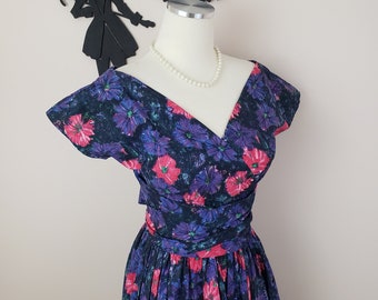 Vintage 1950's Floral Dress / 50s Cotton Wrap Dress S