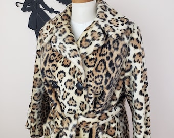 Vintage 1960s Leopard Coat / 70s Leopard Jacket Outwear