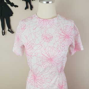 Vintage 1950's Floral Dress / 60s Pink Atomic Spiral Day Dress S image 6