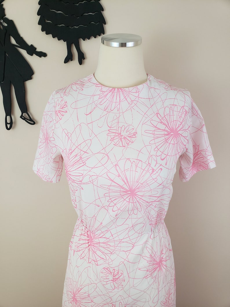 Vintage 1950's Floral Dress / 60s Pink Atomic Spiral Day Dress S image 6