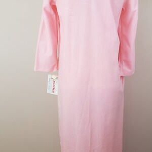 Vintage 1970's Wild Crest House Coat / 80s Pink Robe Nightgown S/M image 7