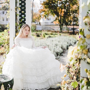 Vintage 1950's Lace Wedding Dress / 50s Wedding Gown XS image 3