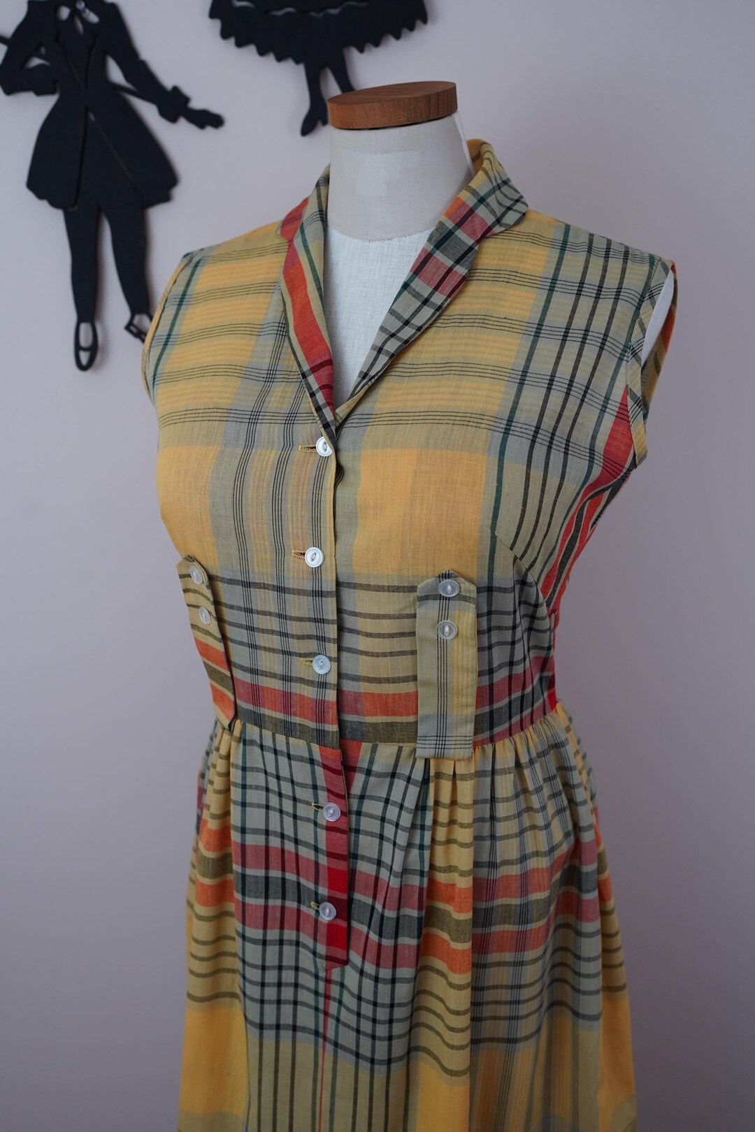 Plaid 1950s Dress with Long Sleeves