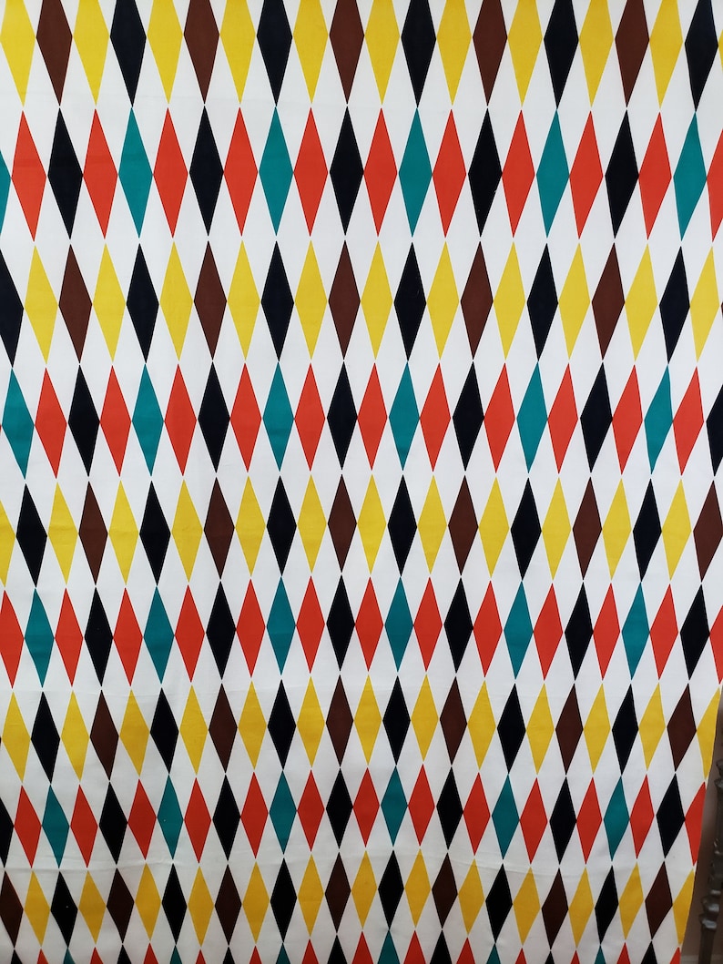 Vintage 1950's Novelty Print Fabric / 60s Diamond Harlequin Fabric image 3