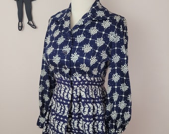 Vintage 1970's Day Dress / 70s Navy White Floral Button Up Dress XS/S