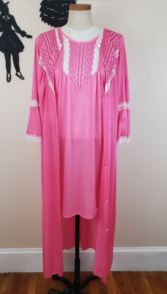 Vintage 1960's Hot Pink Floral Nightgown Set / 60… - image 5