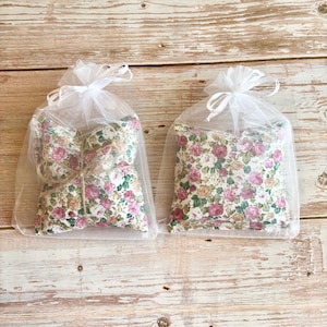 Lavender Sachet Favor - Baby Shower Favors - Floral Sachets - Lavender Sachet Favors - Bridal Shower Favors - Vintage Lavender Sachets