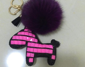 Llavero de caballo pequeño, bola de pelo de peluche suave, bolitas esponjosas, bonito dije para bolso de piel, llaveros bonitos y brillantes, anillos para llaves de coche