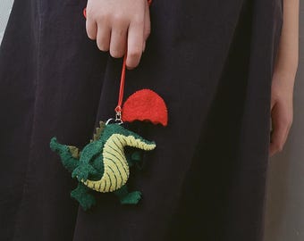 Unique Keychains alligator doll pendant Purse Charm Green red umbrella chic cute key chains wool felt handcraft
