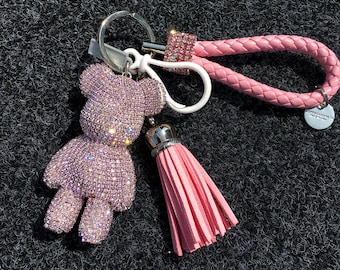 Schattige 3 inch teddybeer sleutelhangers roze kwastje lederen touw sparkly blingy aangepaste vrouwen mode accessoires verjaardagscadeaus voor vrouw