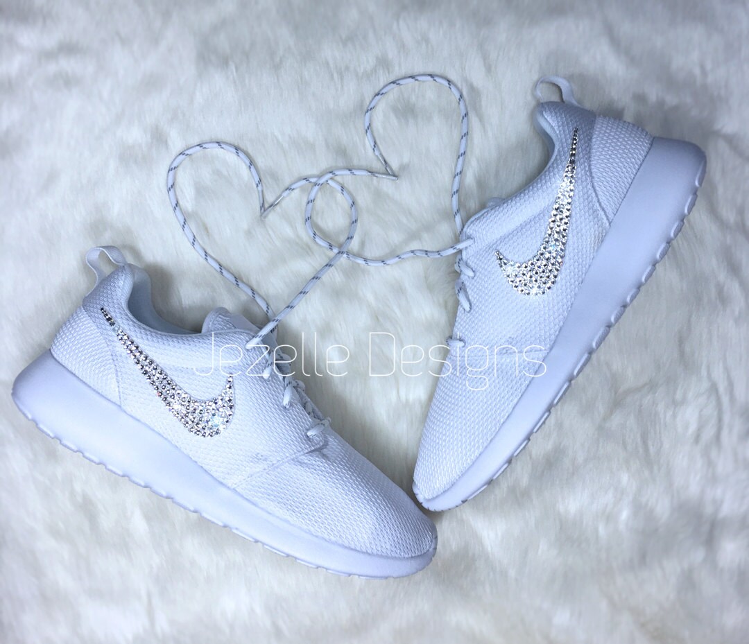 white sparkly nike shoes