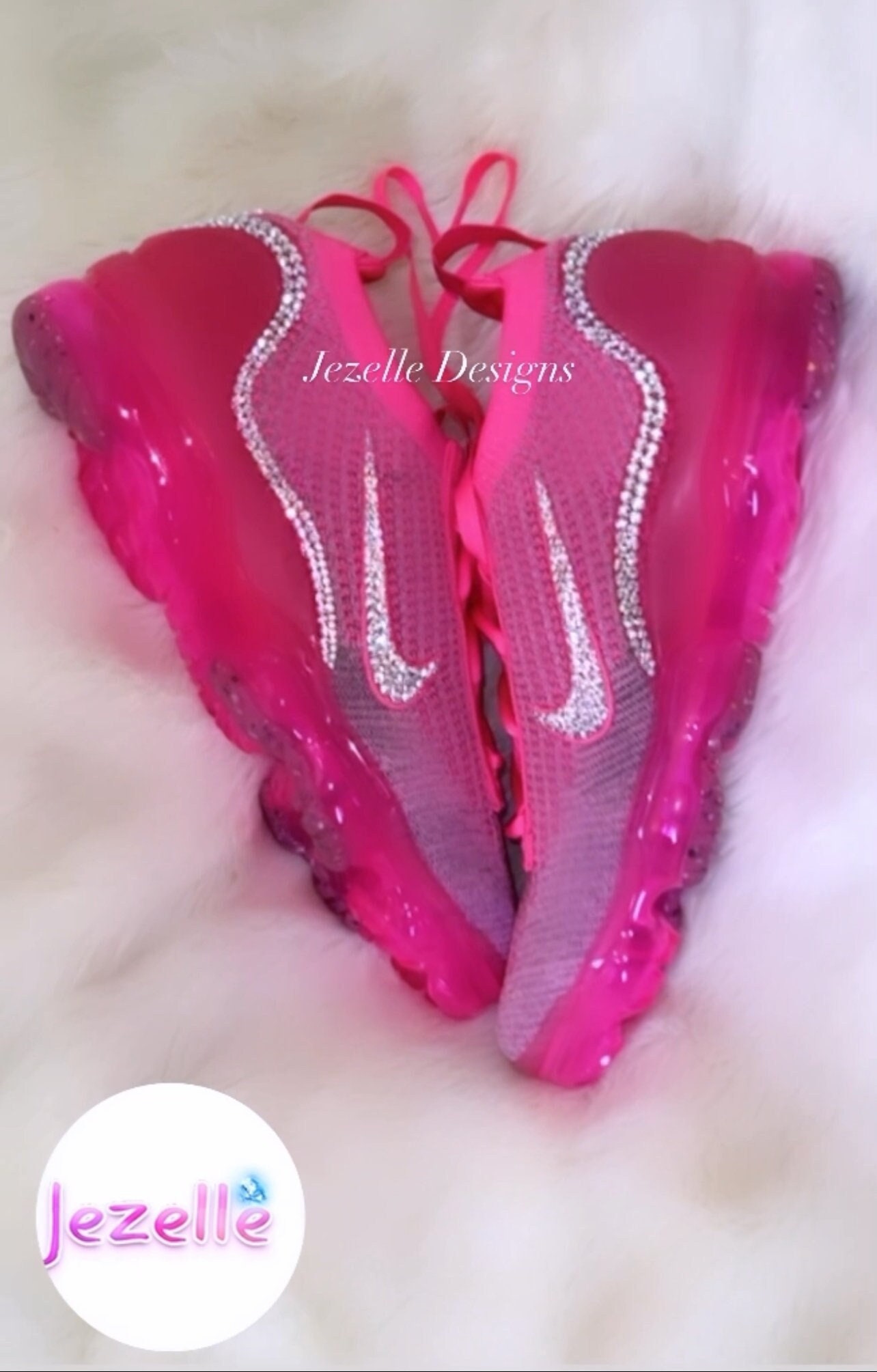 vapormax hot pink