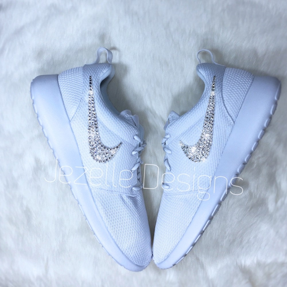 white sparkly nike shoes