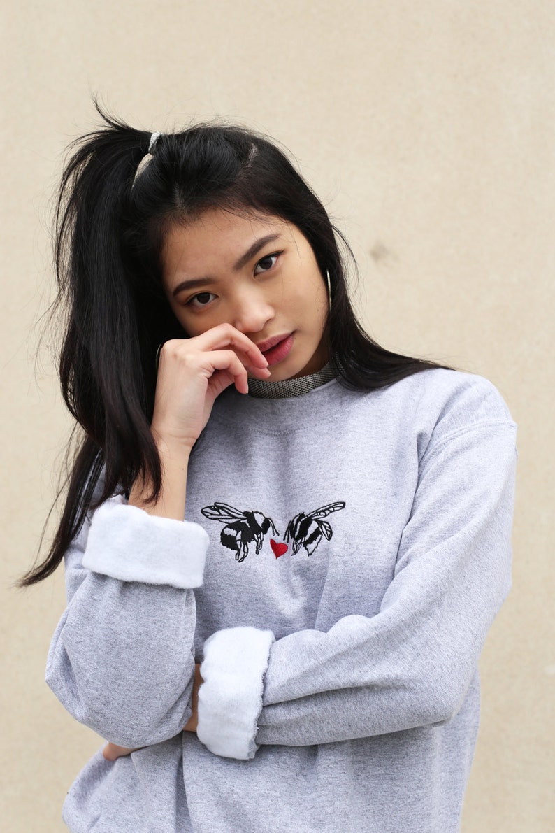 Embroidered 'meant to bee' Valentine sweater image 1