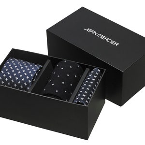Gift Set of Matching Necktie, Pocket Square, Socks (Blue/White)