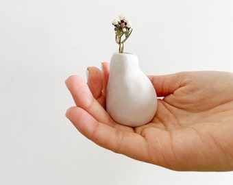 Little light grey porcelain ceramic bud vase, matte finish, perfect for small flowers from your garden