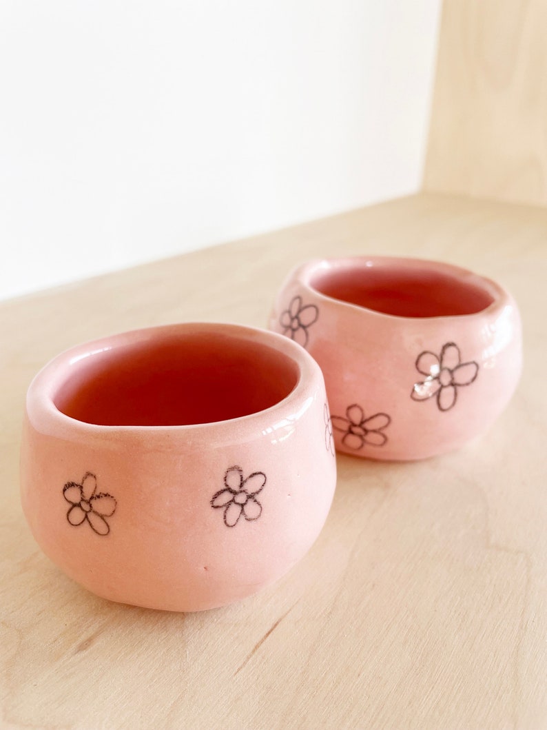 Small ceramic porcelain pink pinch pot with black flowers pencil drawing image 8
