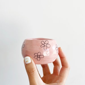 Small ceramic porcelain pink pinch pot with black flowers pencil drawing image 4