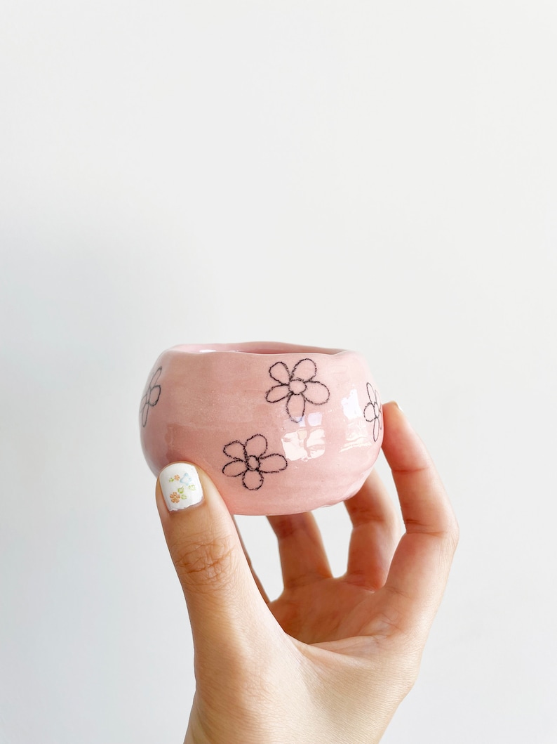 Small ceramic porcelain pink pinch pot with black flowers pencil drawing image 4