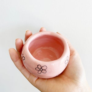 Small ceramic porcelain pink pinch pot with black flowers pencil drawing image 3