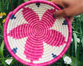 Authentic Handmade Sisal Basket, Round Pink Wicker Bowl Wall Hanging Plate Decorative Handwoven Baskets, Size L
