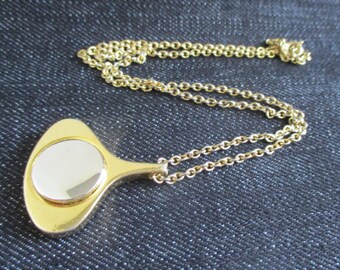 Avon Modernistic High Shine Pendant, Gold tone 18" cable chain, Giftable, Vintage Estate Jewelry Item, SNAV104